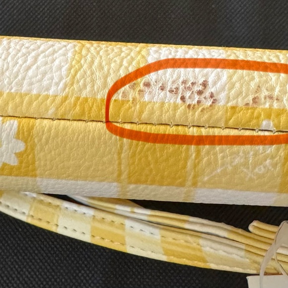 Betsey Johnson Yellow and White Plaid Wristlet NWT - Picture 3 of 4